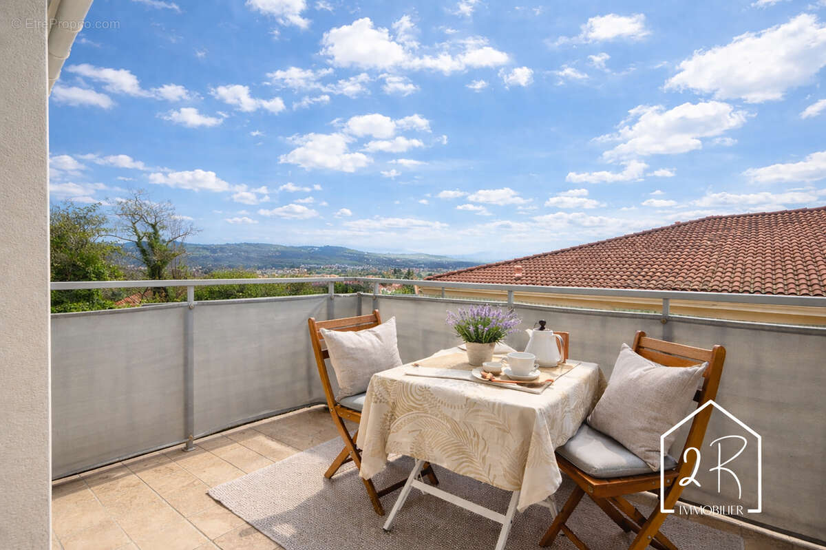 Appartement à TERNAY