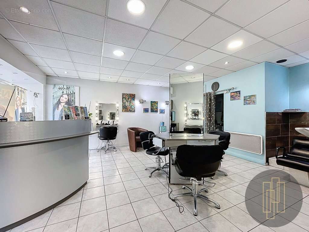 Commerce à VILLEFRANCHE-SUR-SAONE