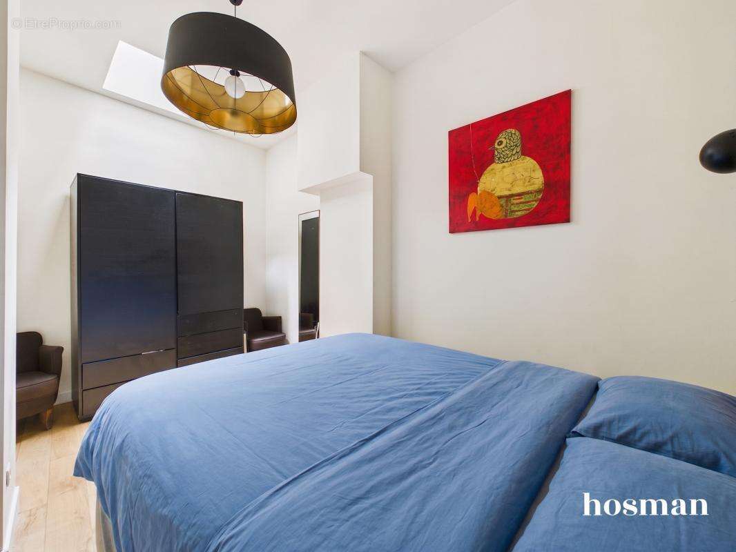 Superbe appartement esprit loft - 3 pièces 80m² - Calme absolu sur cour pavée - Belle hauteur sous plafond - Paris 75010 - photo 7