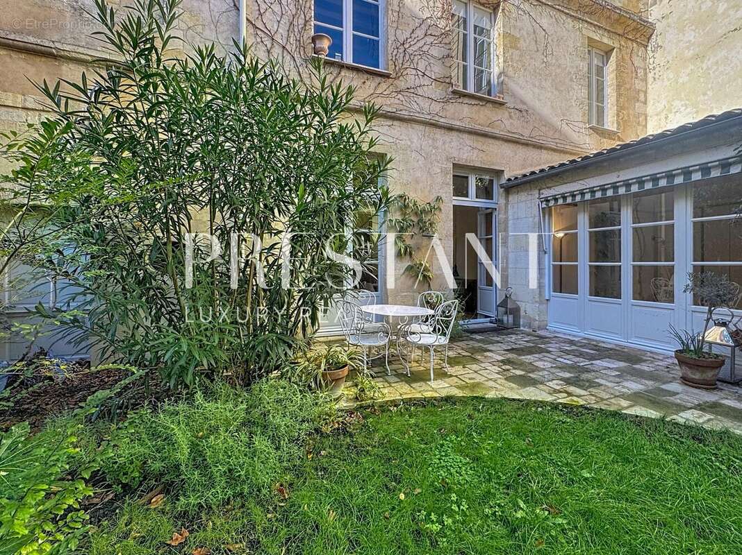 Appartement à BORDEAUX