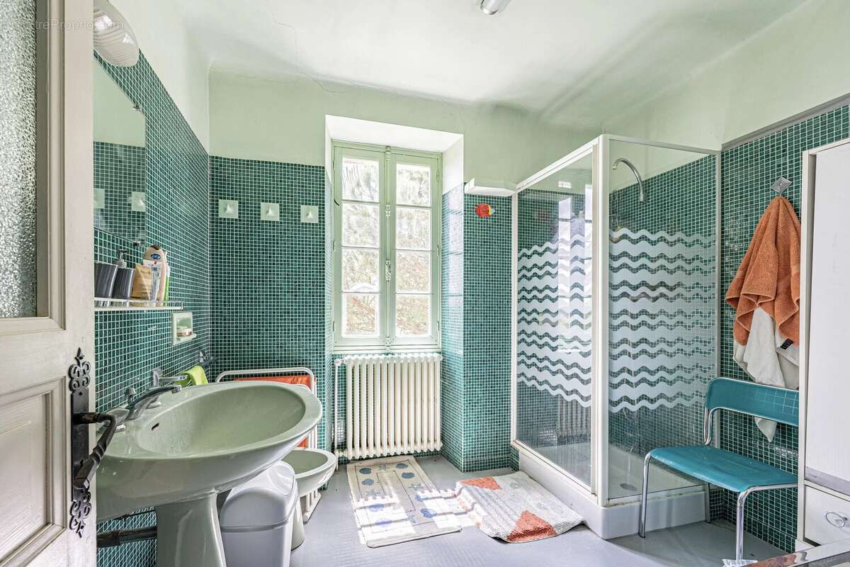 Maison à SAINT-CIRQ-LAPOPIE
