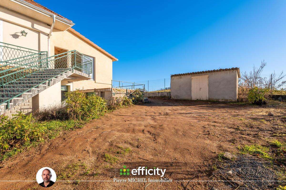 Appartement à MONTROTTIER