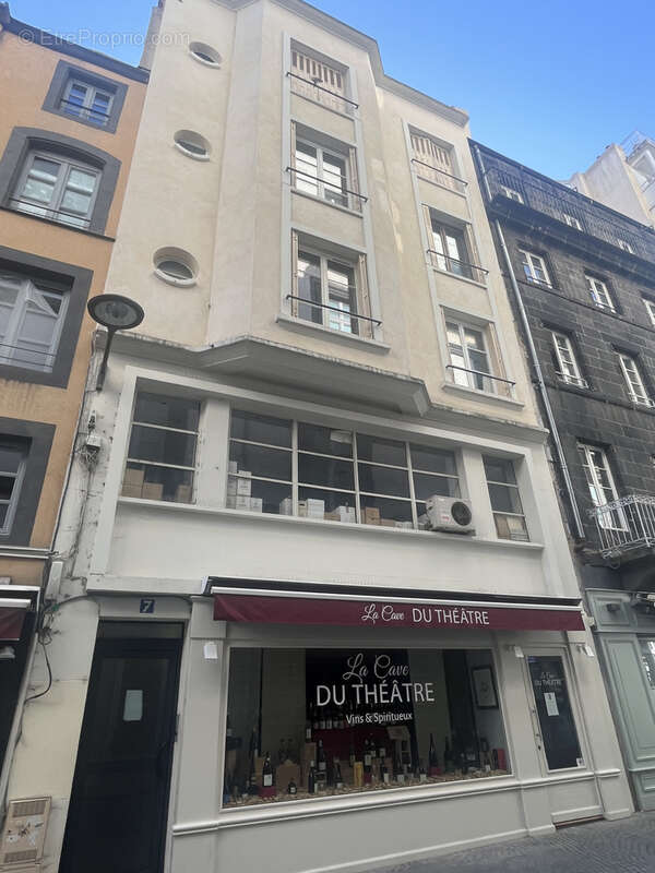 Jaude- studio avec balcon - photo 8