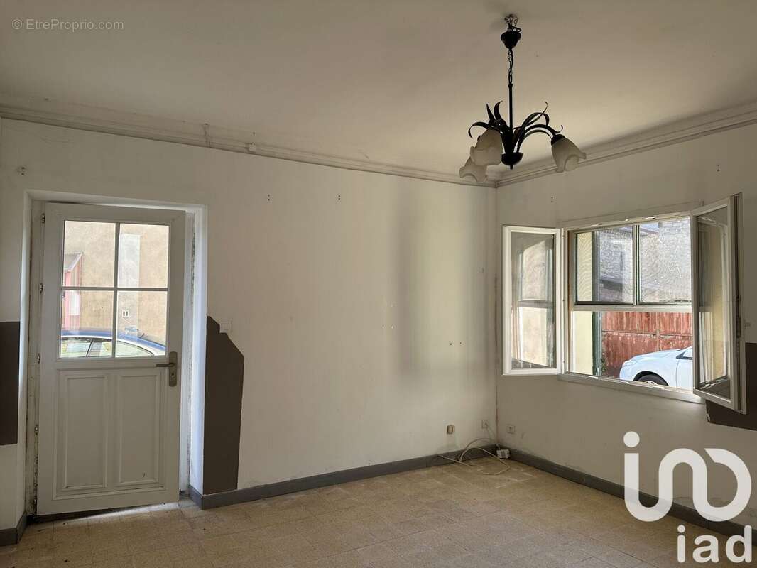 Photo 2 - Maison à JONQUIERES-SAINT-VINCENT