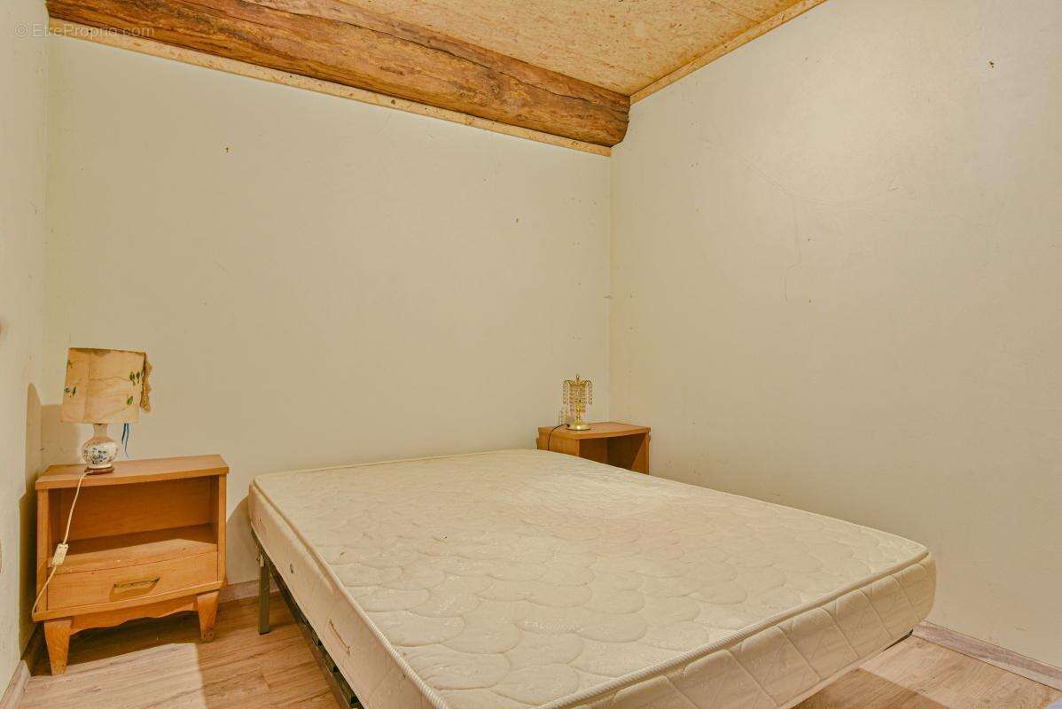 Maison 220 m² à Champagnac-La-Riviere  - photo 13