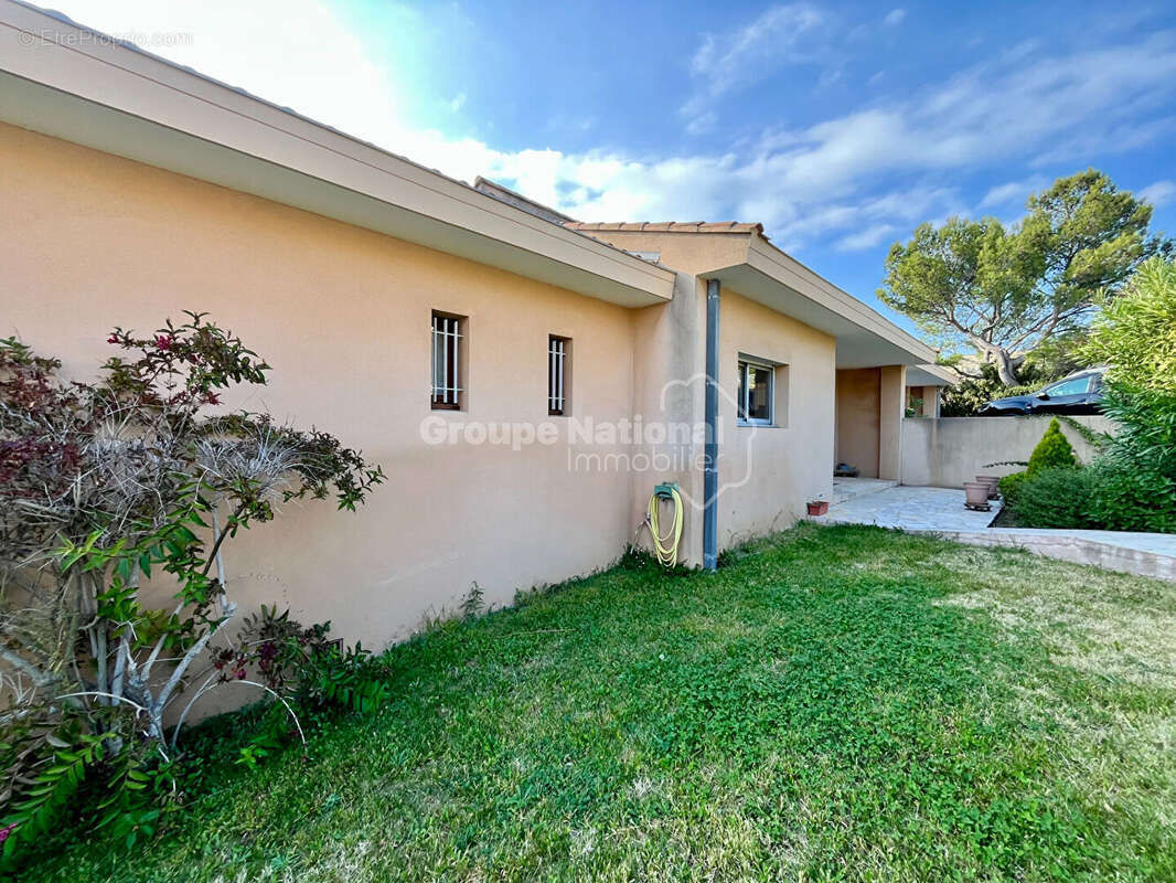 Maison à VILLENEUVE-LES-AVIGNON