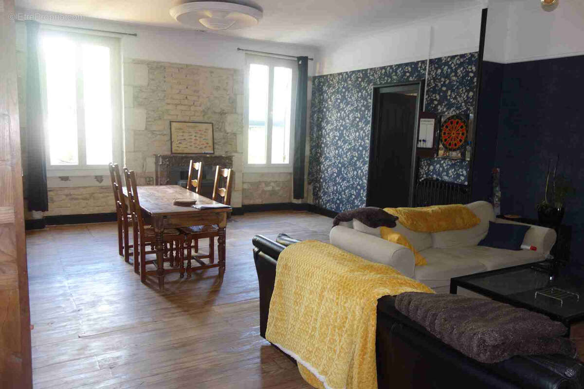 Maison à SAINT-AUBIN-DE-BLAYE