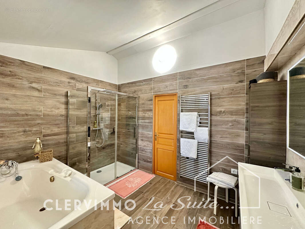 Maison à MARSEILLE-11E