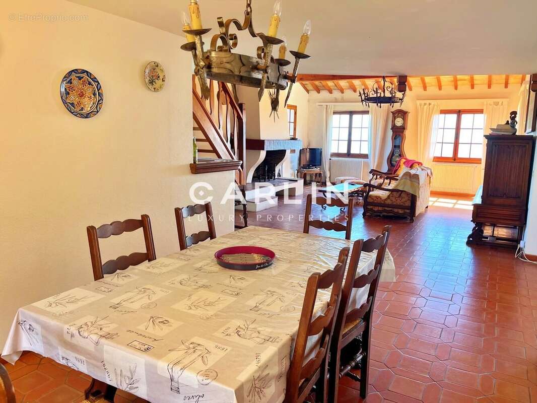 Maison à RAMATUELLE