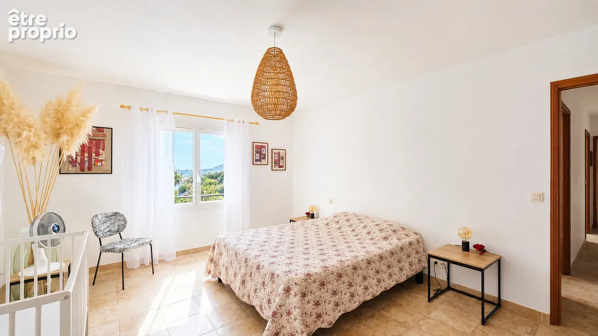 Villa neo-provencale avec vue mer dans un domaine prive - photo 6
