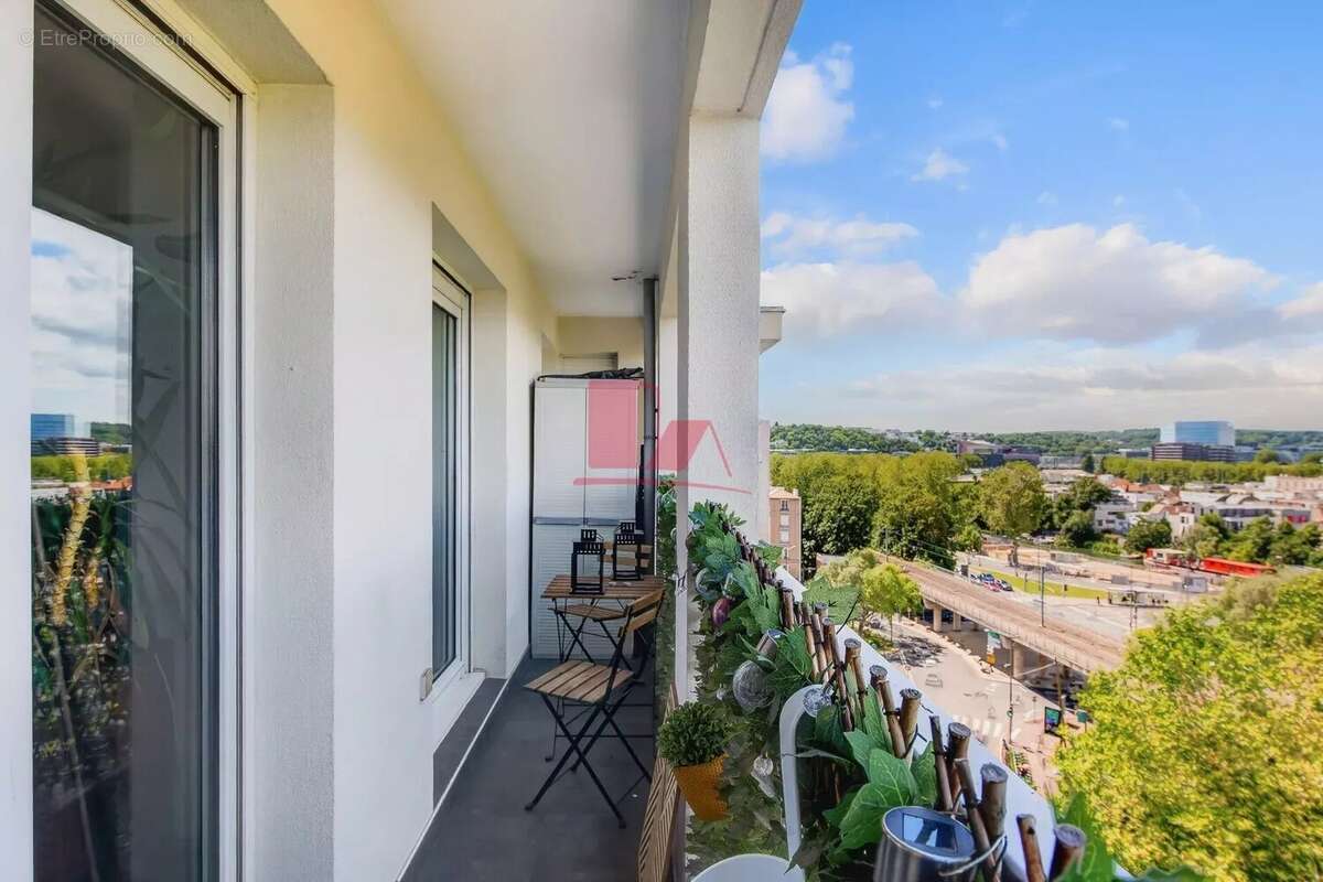 Appartement à ISSY-LES-MOULINEAUX