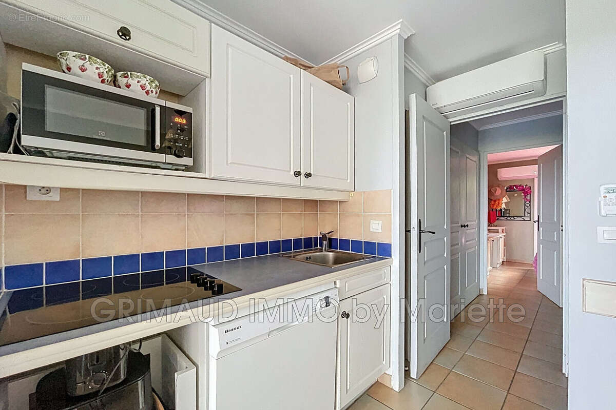 Appartement à GRIMAUD