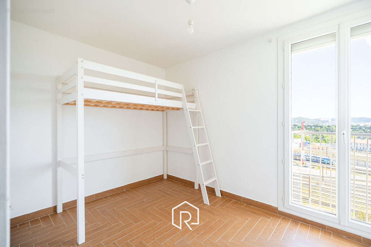 Appartement à MARSEILLE-12E