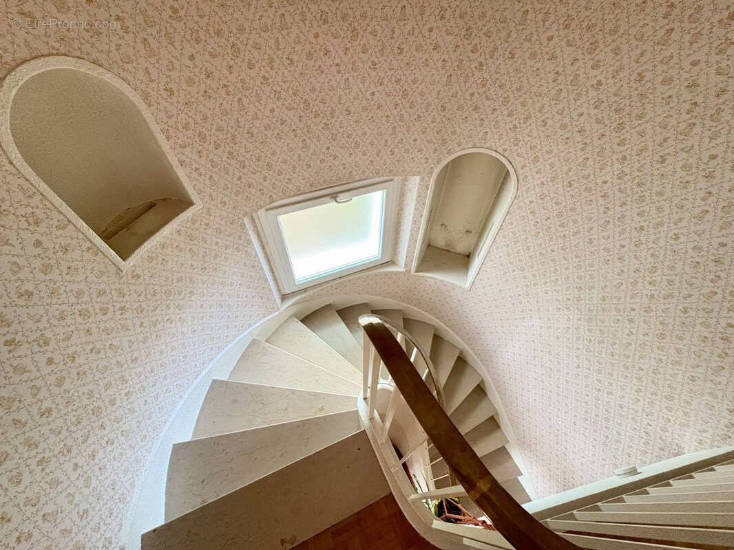 Maison à CHATEAUPONSAC