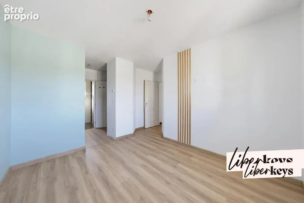  ANGLADE (33390) — Maison T6 (155 m²) avec piscine, boulodrome & cuisine d'été sur terrain clos de 1 400 m² - photo 12