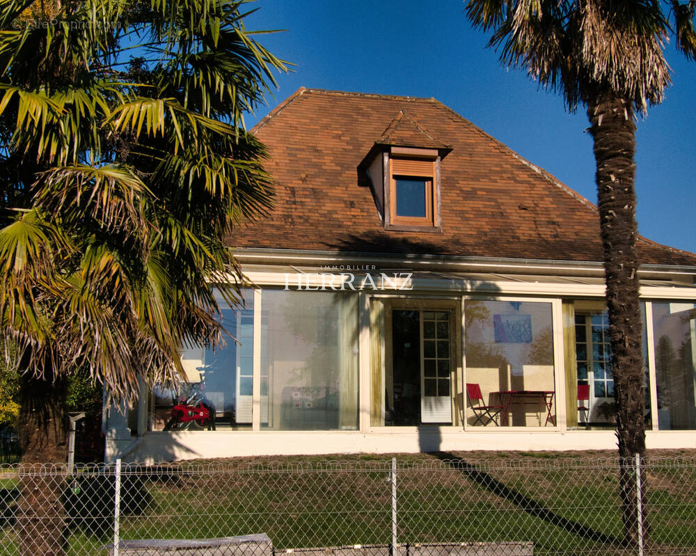 Maison à MONTPON-MENESTEROL