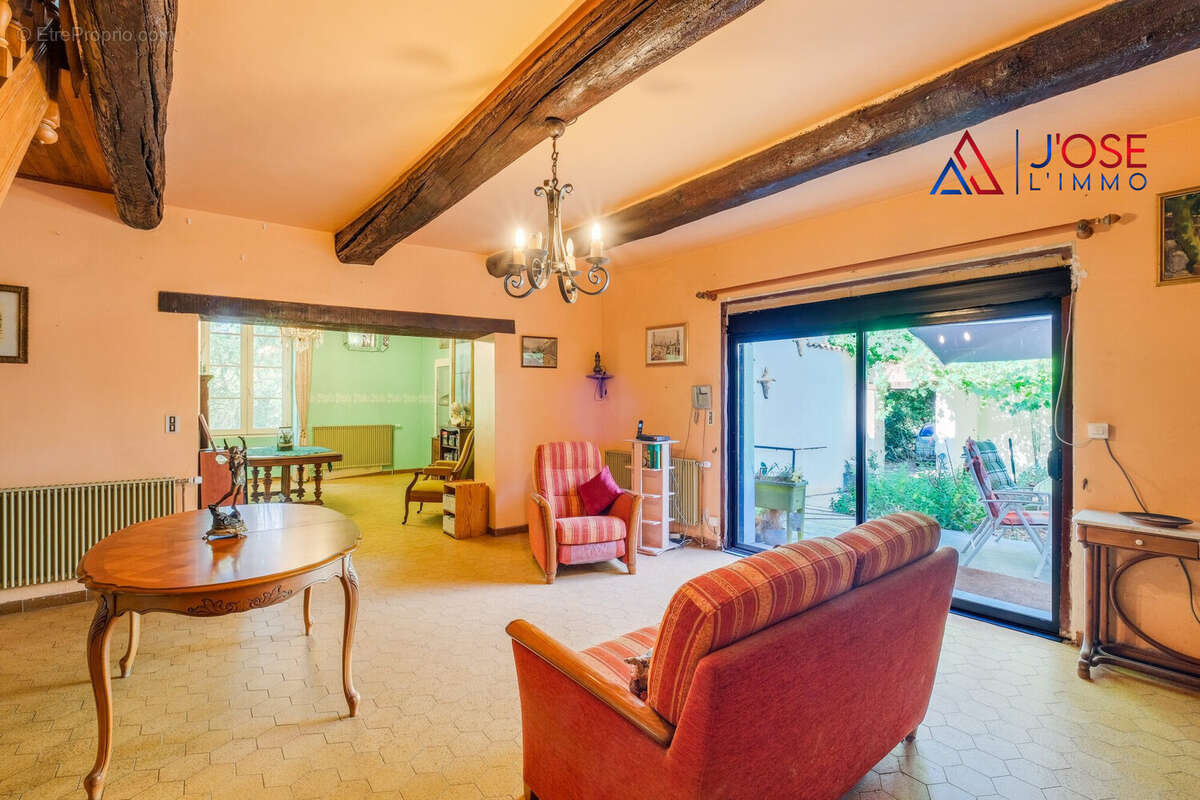 Ouvertures sur terrasse et jardin - Maison à CABRIES