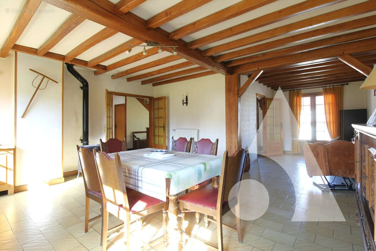 Maison à GRANDFRESNOY