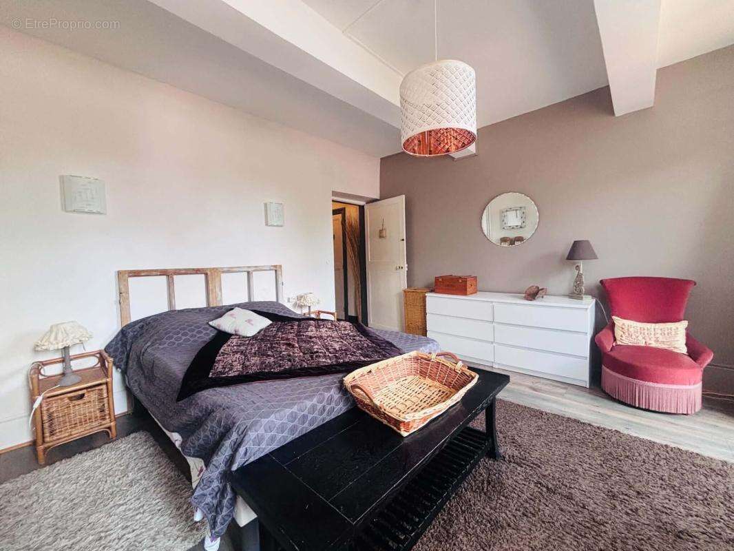 Maison de ville renovee - proche commodites - photo 9