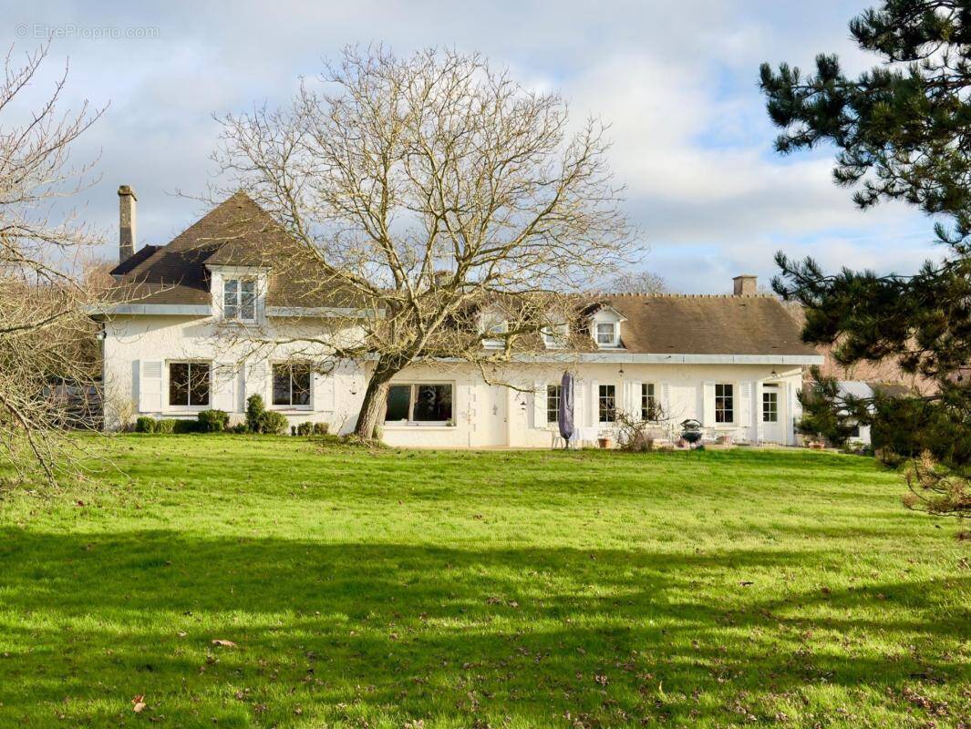Maison à THOIRY