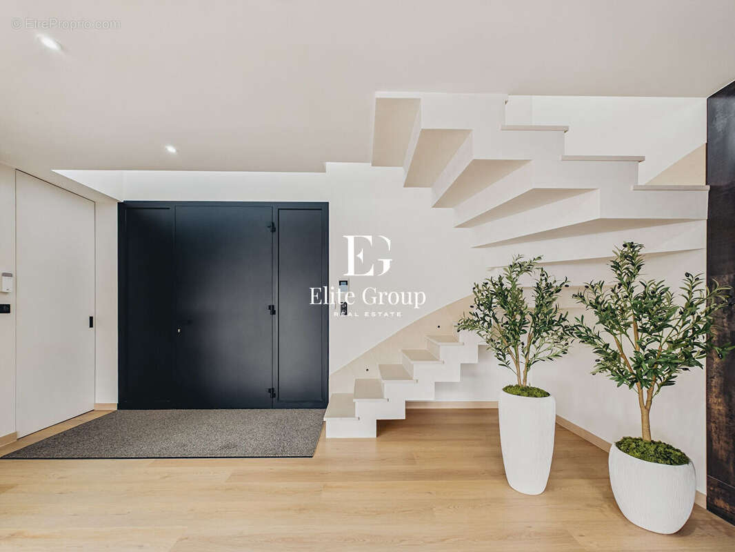 À vendre - villa californienne d'exception - 275 m² - 5 chambres - couloir de nage - 15 min angoulême tgv - photo 8
