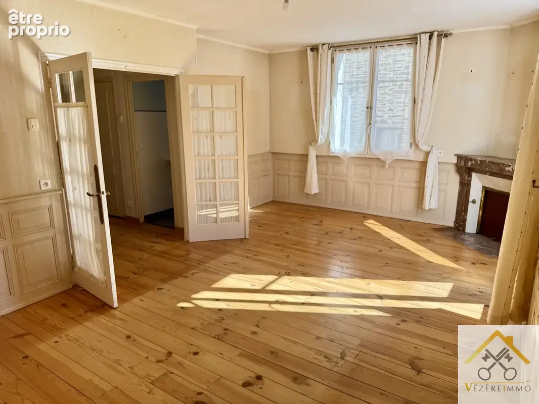 Maison à ALLASSAC