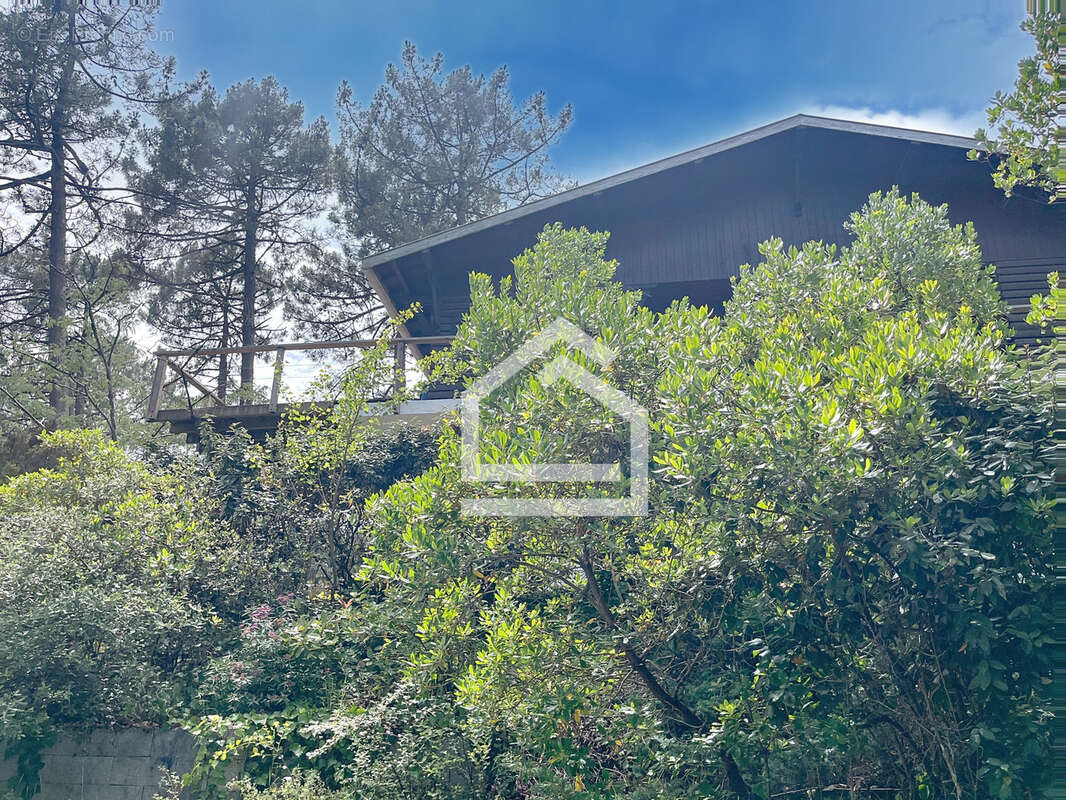 LACANAU LAC, Vue Lac, Maison Esprit Cabane de 148m2 environ - photo 2