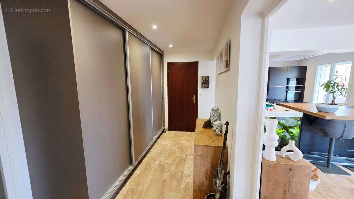 Appartement à BELLEGARDE-SUR-VALSERINE