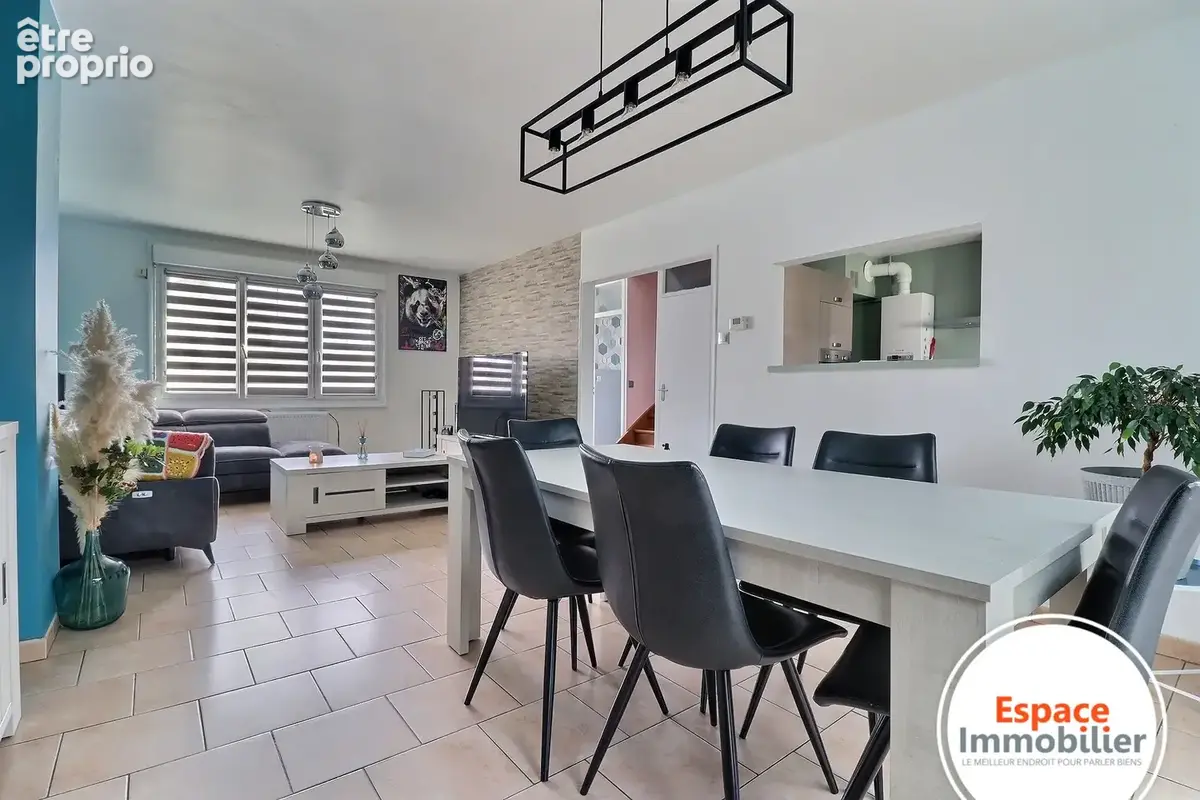 BOUCHAIN  Emplacement recherché proche écoles ! Charmante maison familiale de 106 m2 avec véranda et  jardin - photo 3