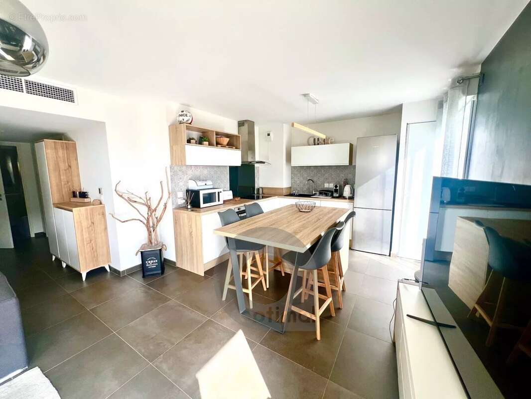 Appartement à ROQUEBRUNE-CAP-MARTIN