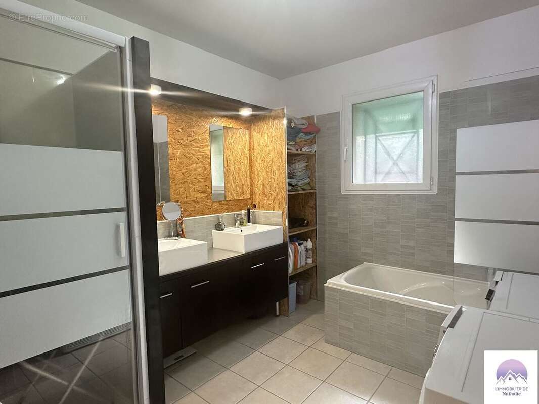 Maison à SAINT-NAZAIRE-EN-ROYANS