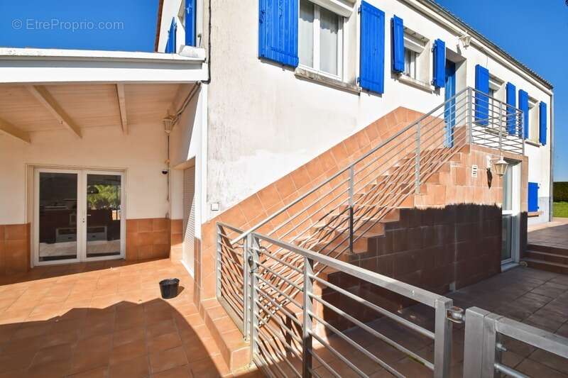 Maison à AIGREFEUILLE-D&#039;AUNIS