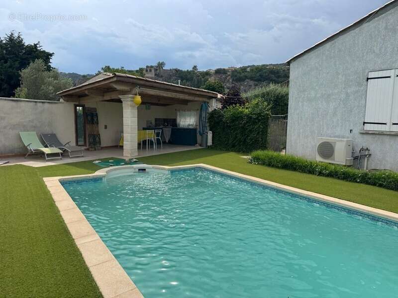 Vente Maison de Plain-Pied T5-4 avec Piscine et Garages – Peyruis (04) - photo 8