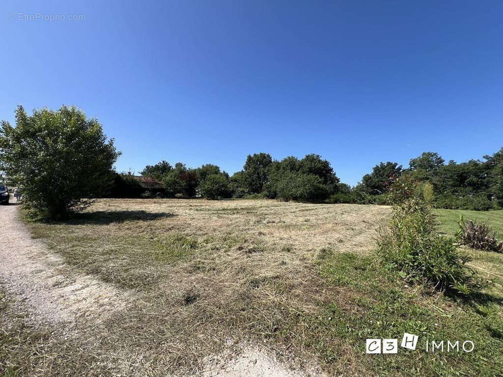 Terrain 820 m² à Cambernard  - photo 2
