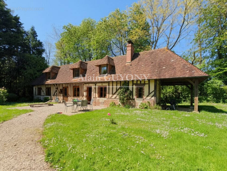 Maison à PONT-L'EVEQUE