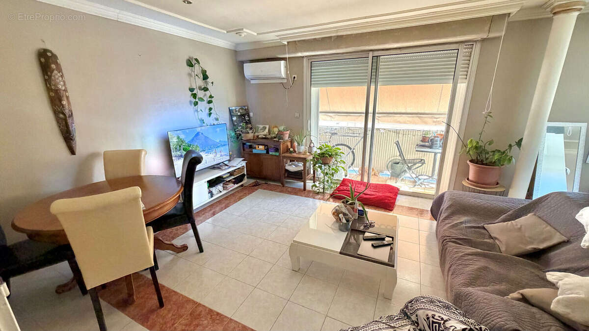 Appartement de type T 3 avec balcon et garage privatif, calme et résidentiel. - photo 4