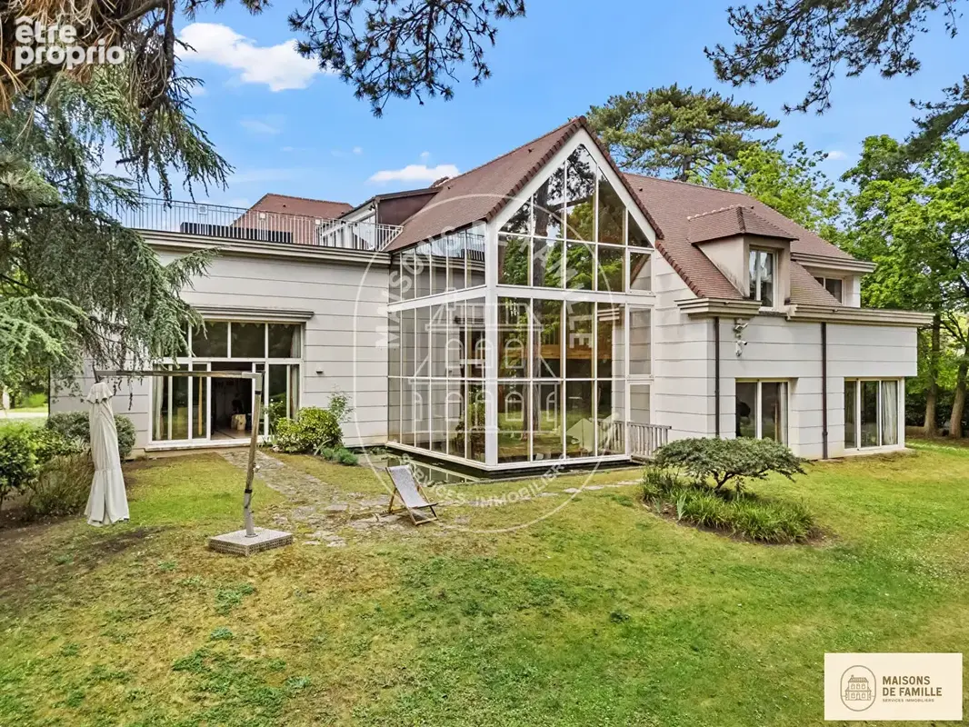 Demeure de prestige à vendre à Croissy-sur-Seine - photo 1