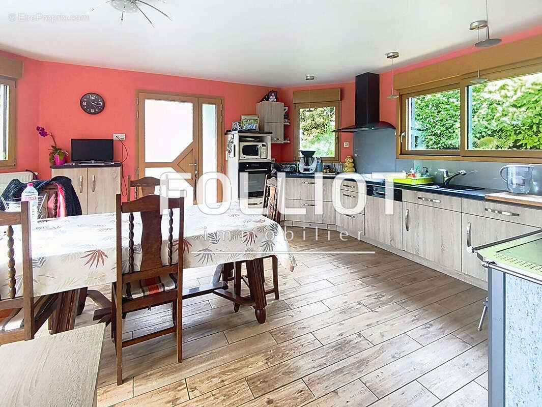 A vendre à Coulouvray Boisbenâtre maison proche école primaire - photo 7