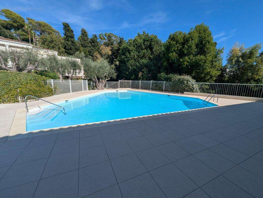 Cannes – quartier oxford _ duplex lumineux avec terrasse _ piscine - photo 5