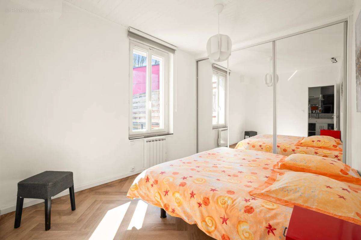 Appartement à FONTAINES-SUR-SAONE