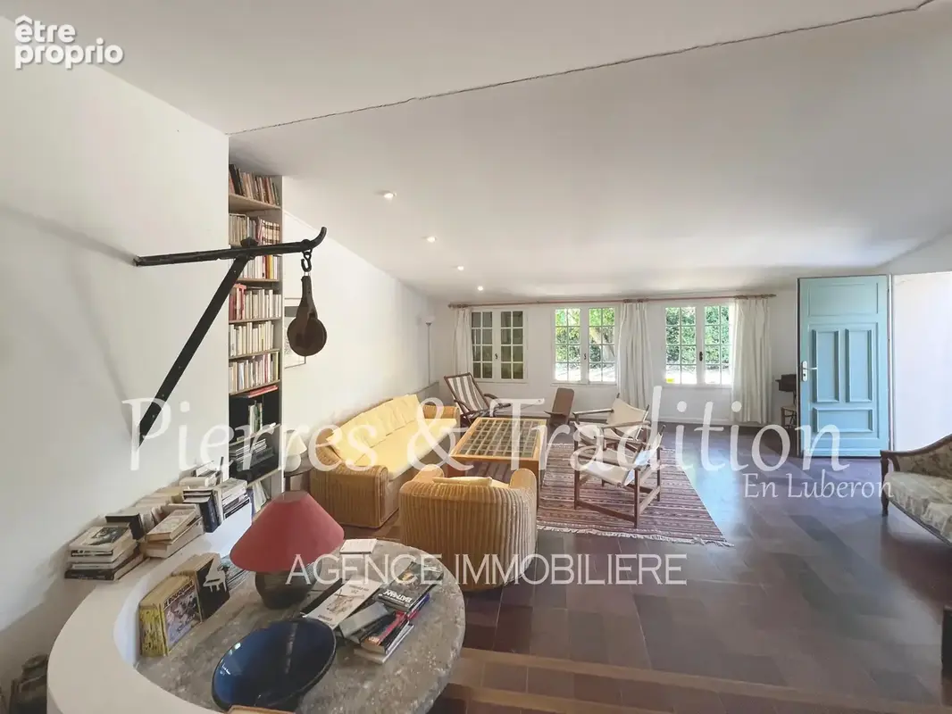Propriété à St Saturnin les Apt avec vue et piscine - photo 4