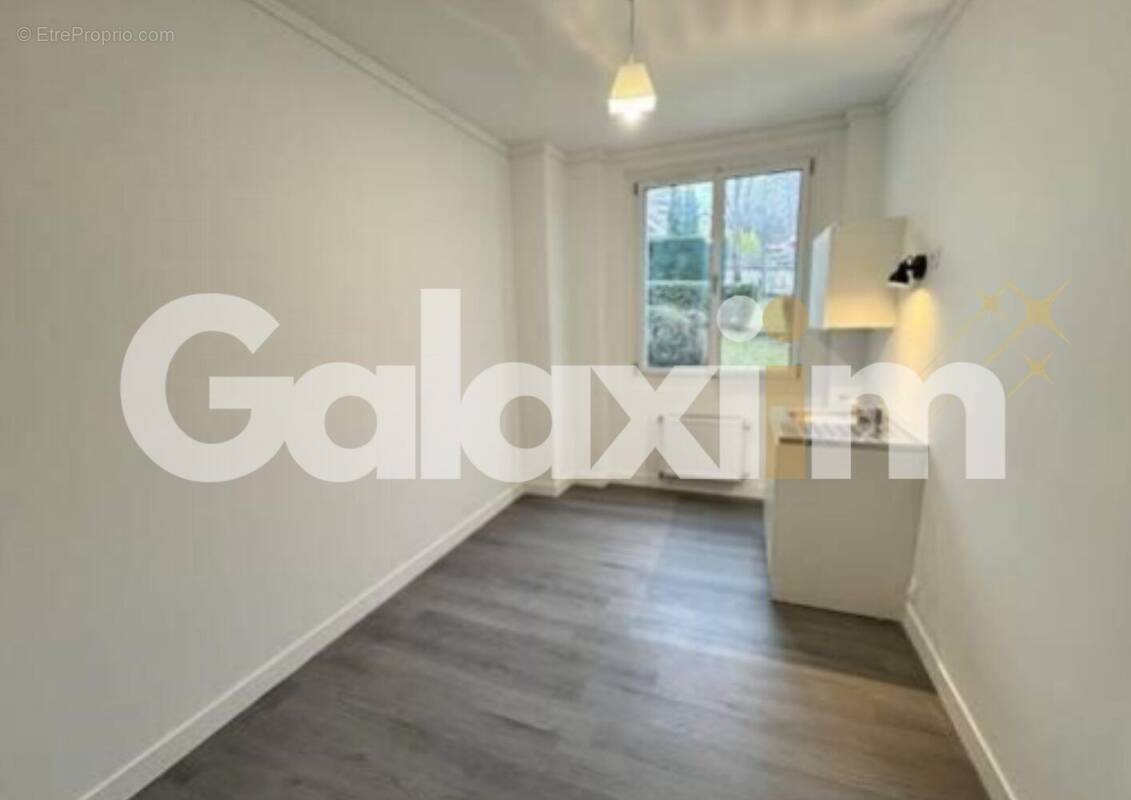 Appartement à CHARTRES-DE-BRETAGNE