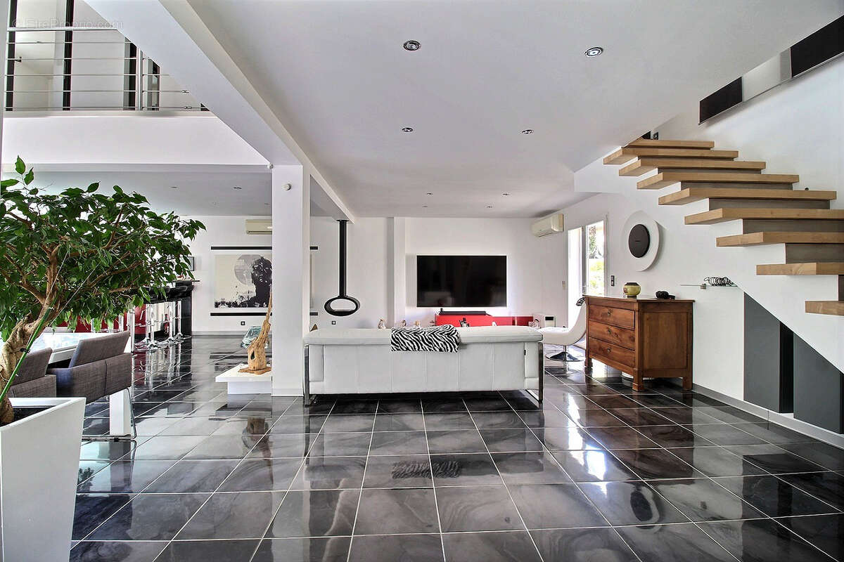 Maison à SAINT-CHRISTOL