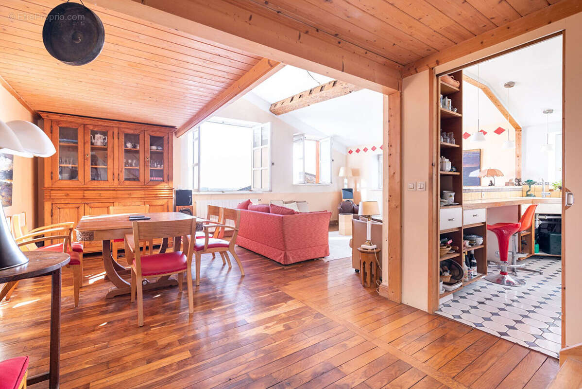 Appartement à LYON-5E