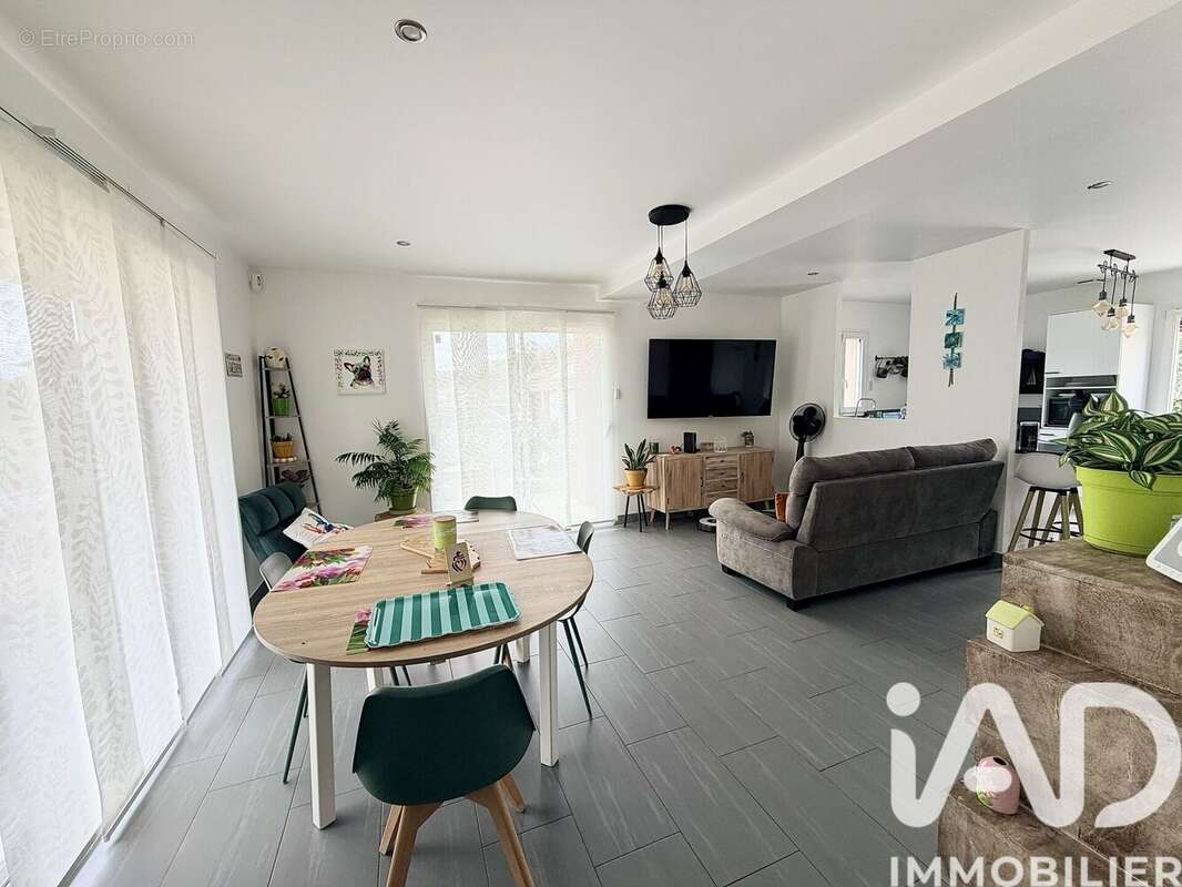Appartement 85 m² à Villemandeur  - photo 5