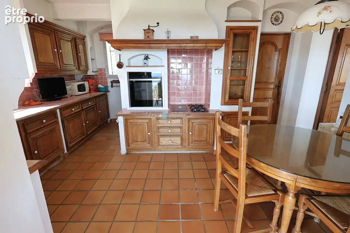 Villa Speracedes 220 m² avec piscine et terrain de 2639 m² vue mer et lac - photo 14