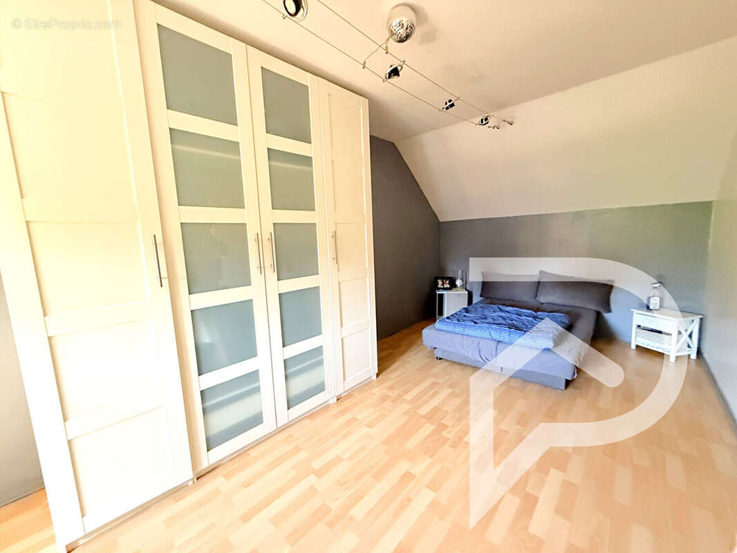 Maison à CHAMPAGNE-SUR-OISE