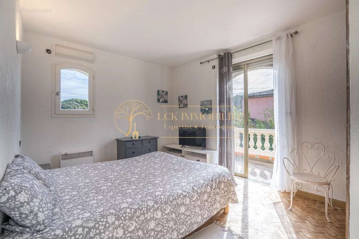 Maison à FREJUS