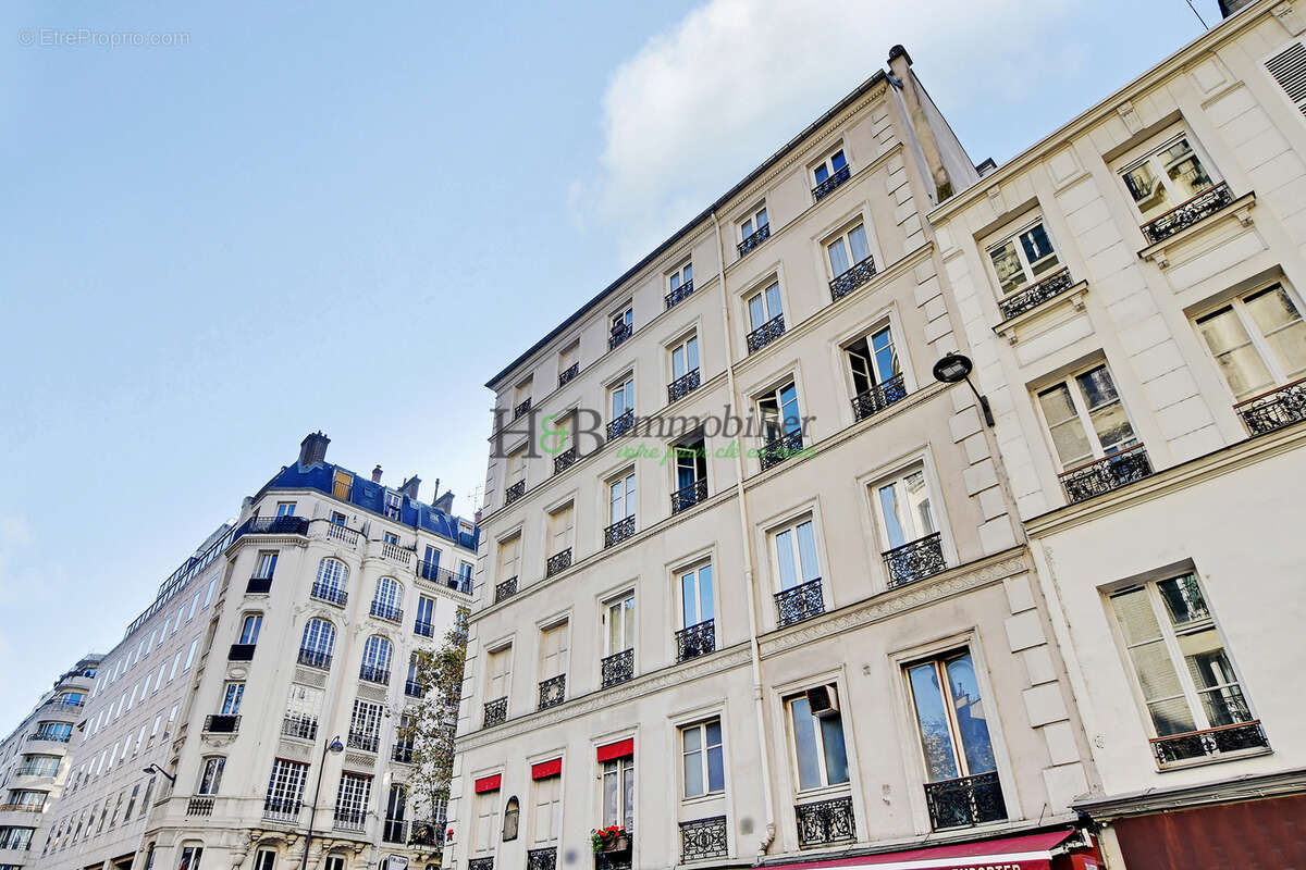 Appartement à PARIS-12E