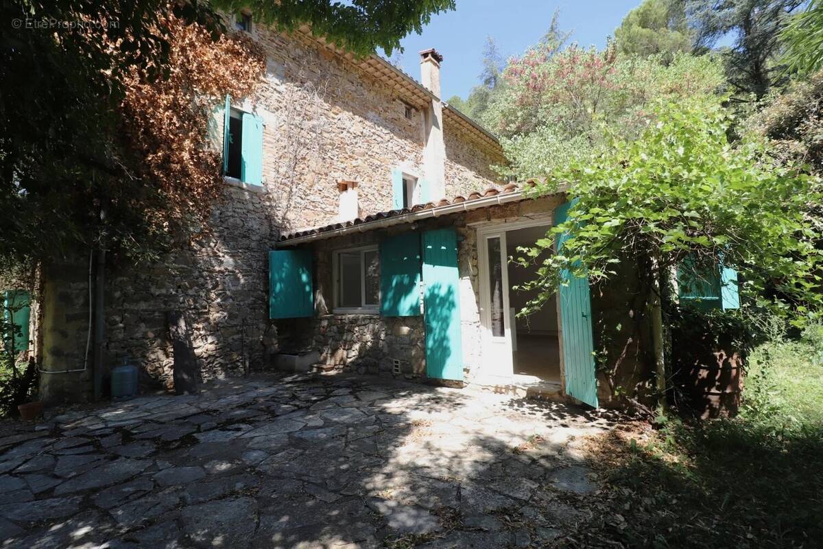 Maison à GENERARGUES